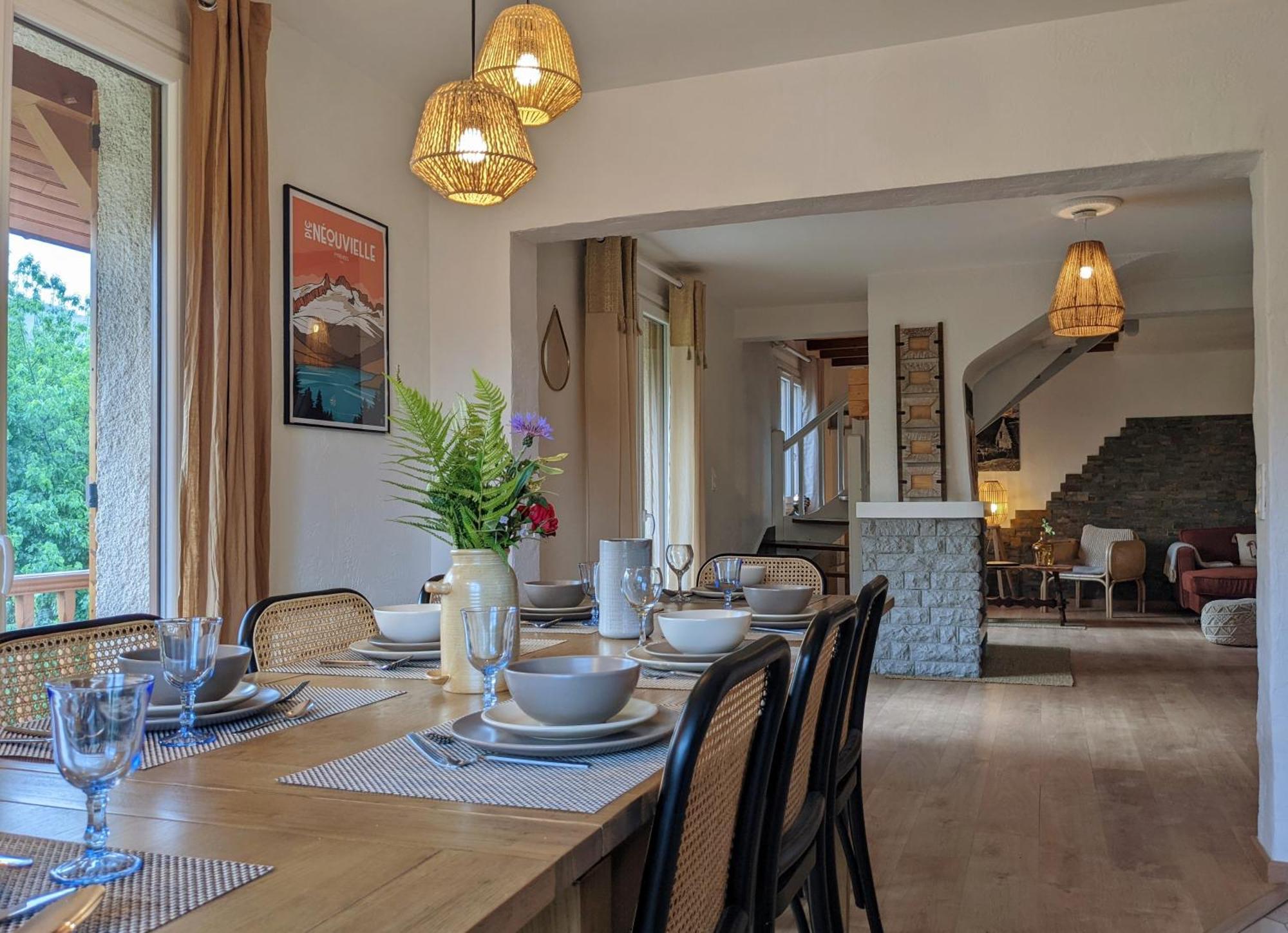 La Bigourdane Grand Confortable & Ferienhaus Campan